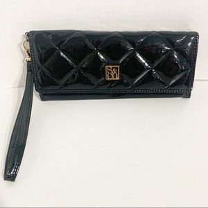 Style & Co Black Faux Patent Leather Quilted Wristlet Wallet Fully Lined in Red